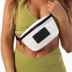 Aloha Collection White Mini Hip Pack
